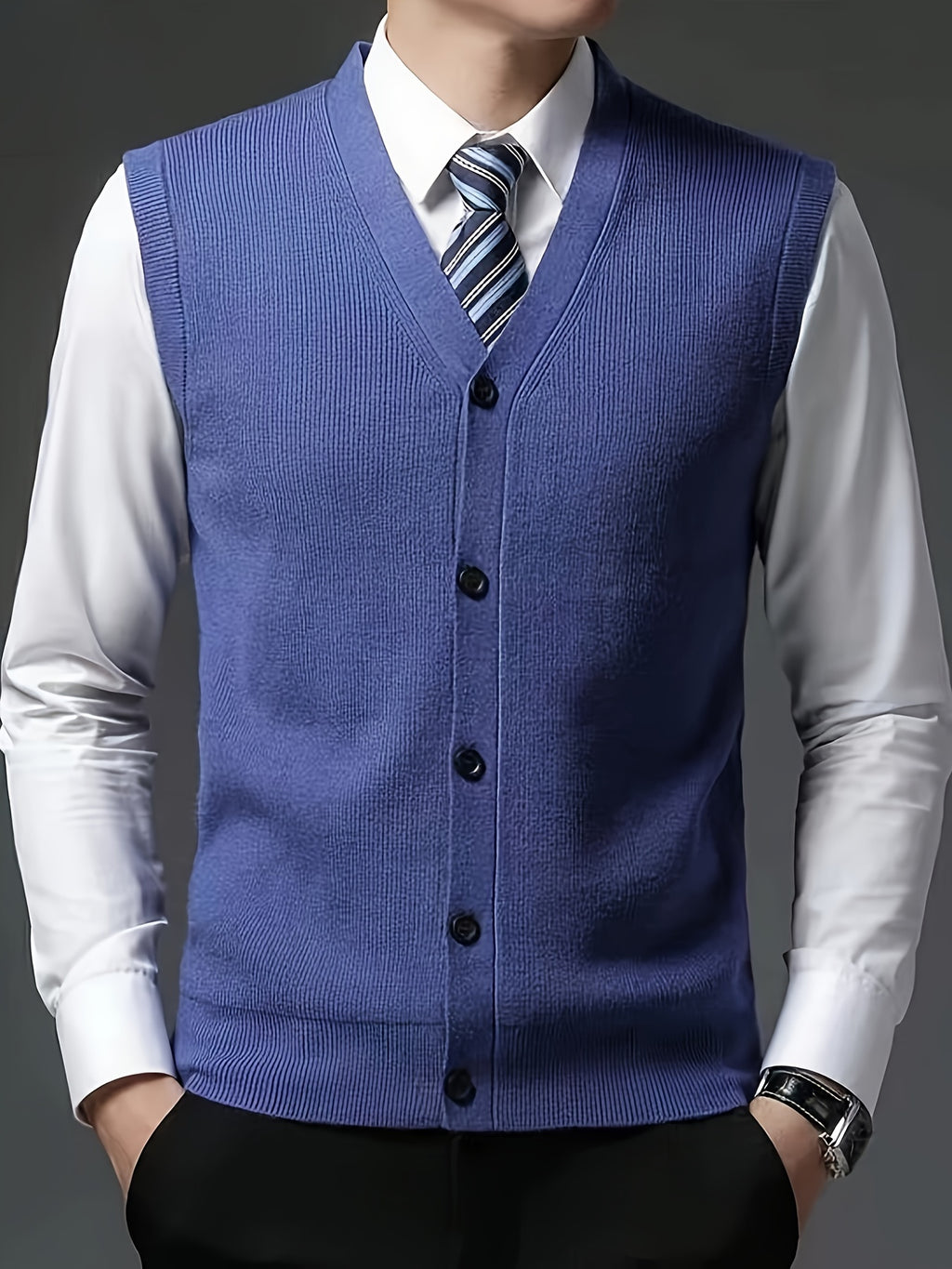 Gilet à col en V de couleur unie tricoté confortable et à la mode pour hommes 1 pièce (Jiang Xuyu)